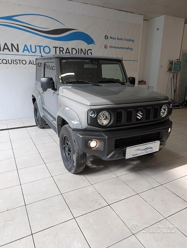 Usata Suzuki Jimny 102 CV (75 kW) 2023 Grigio SUV