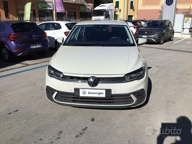 Usata VW Polo Life 95 CV (69 kW) 2024 Bianco Utilitaria