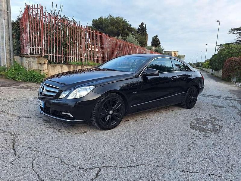 Usata Mercedes E250 Avantgarde 204 CV (150 kW) 2010 Nero Coupé