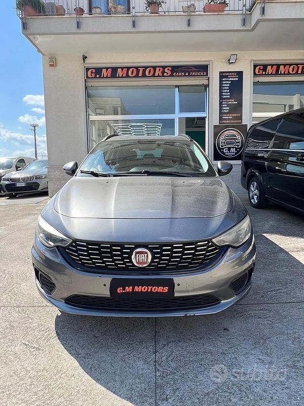 Usata Fiat Tipo Lounge 120 CV (88 kW) 2018 Grigio Station wagon