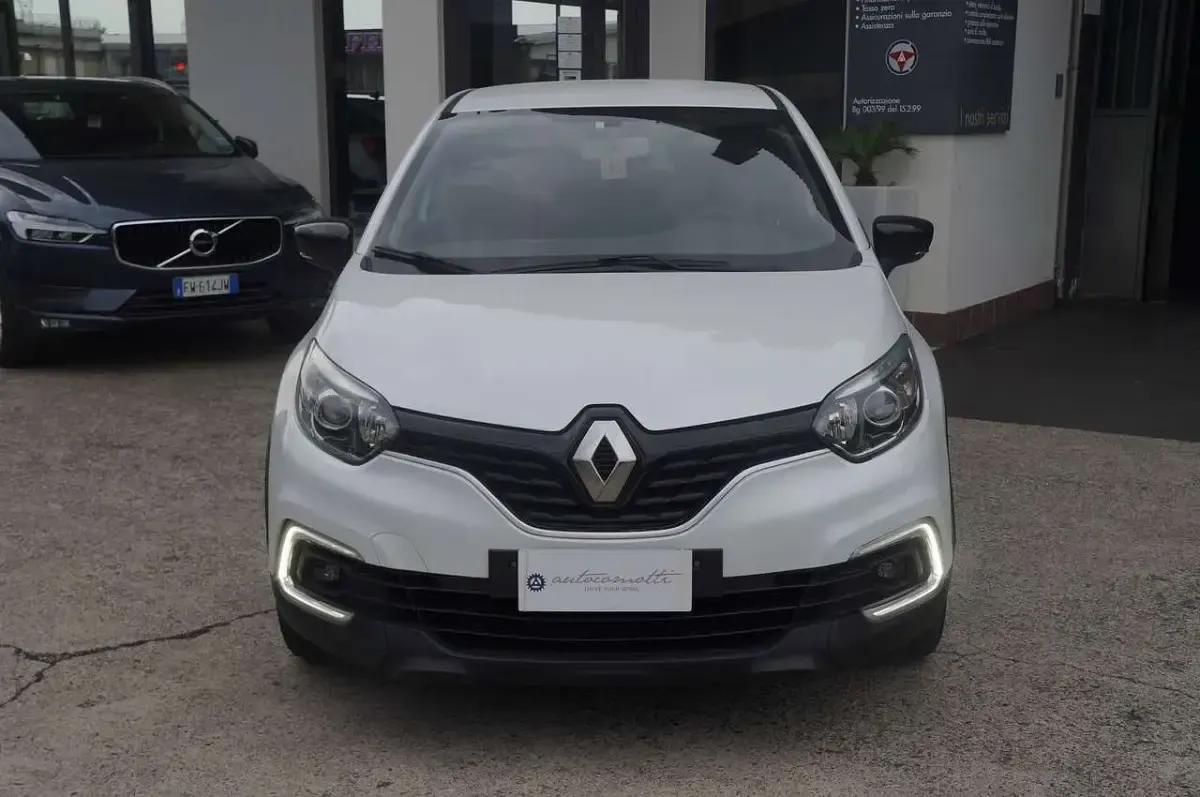 Usata Renault Captur 90 CV (66 kW) 2019 Bianco SUV