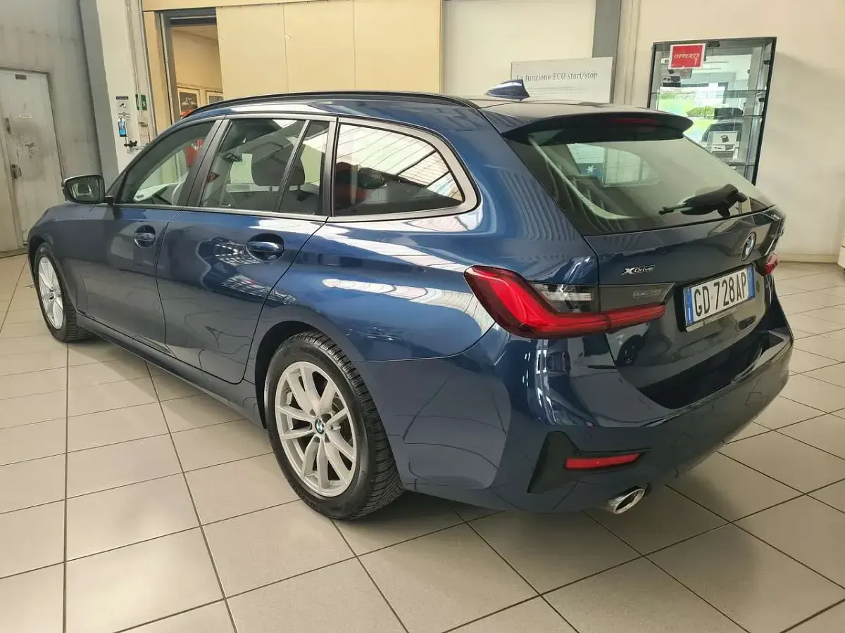 Usata BMW 320 190 CV (139 kW) 2020 Blu/azzurro Station wagon