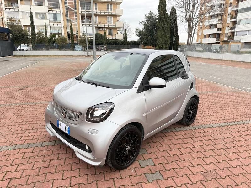 Usata Smart ForTwo Coupé Superpassion 71 CV (52 kW) 2019 Argento Coupé