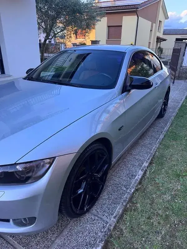 Usata BMW 320 177 CV (130 kW) 2008 Grigio Coupé