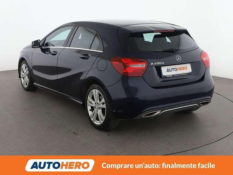 Usata Mercedes A200 136 CV (100 kW) 2017 Blu Berlina
