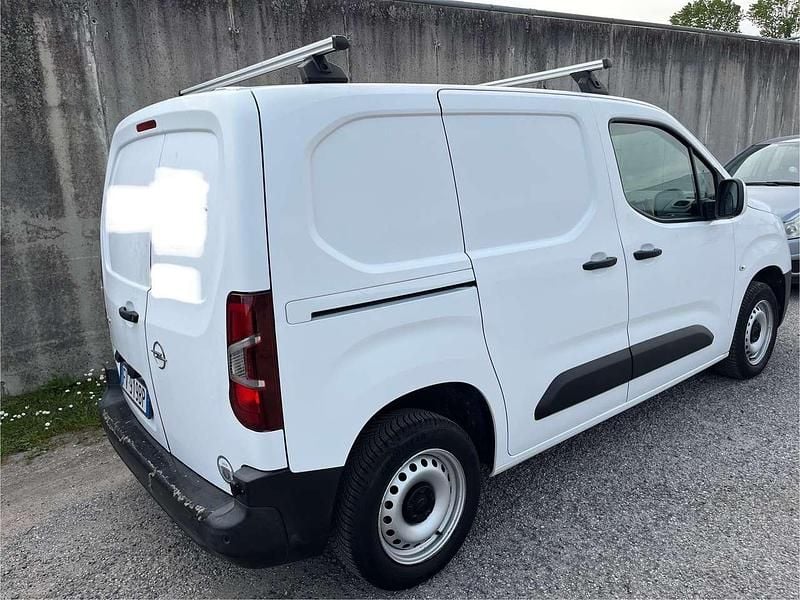 Usata Opel Combo 99 CV (72 kW) 2019 Bianco Monovolume