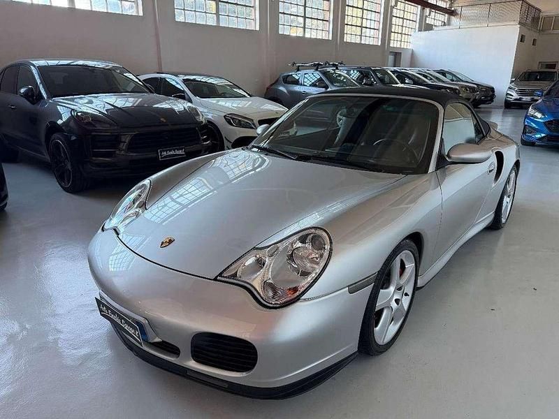 Usata Porsche 911 Turbo Cabriolet 420 CV (308 kW) 2005 Grigio chiaro Cabrio