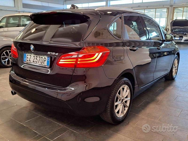 Usata BMW 218 Active Tourer Comfort Edition 150 CV (110 kW) 2015 Nero Monovolume