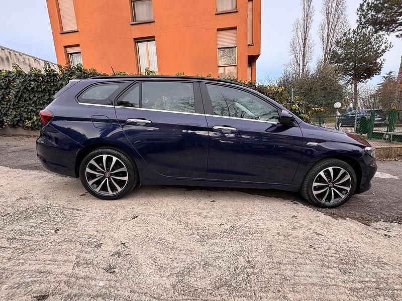Usata Fiat Tipo City Life 130 CV (95 kW) 2021 Nero Station wagon