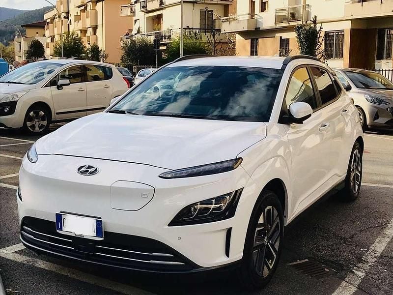 Usata Hyundai Kona 25 kW (35 CV) 2021 Bianco SUV
