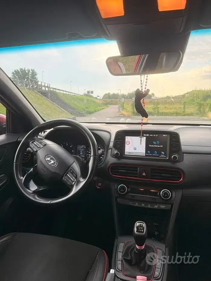 Usata Hyundai Kona 116 CV (85 kW) 2018 Rosso SUV