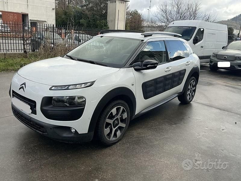 Occasion Citroën C4 Shine 100 ch (73 kW) 2017 Blanc SUV