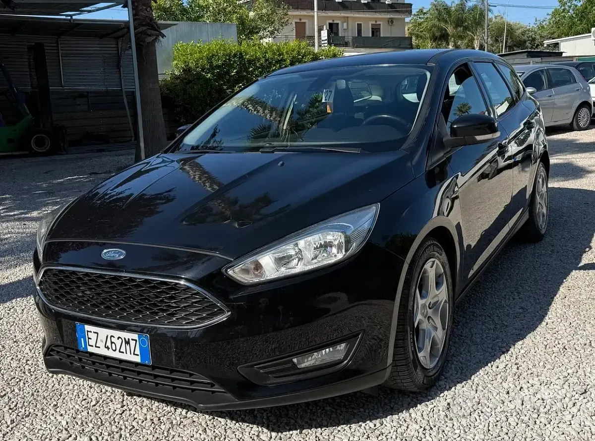 Usata Ford Focus Titanium 120 CV (88 kW) 2015 Nero Station wagon