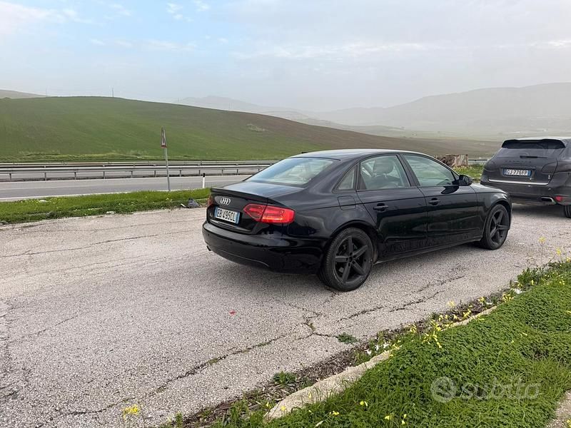 Usata Audi A4 2010 Blu Berlina