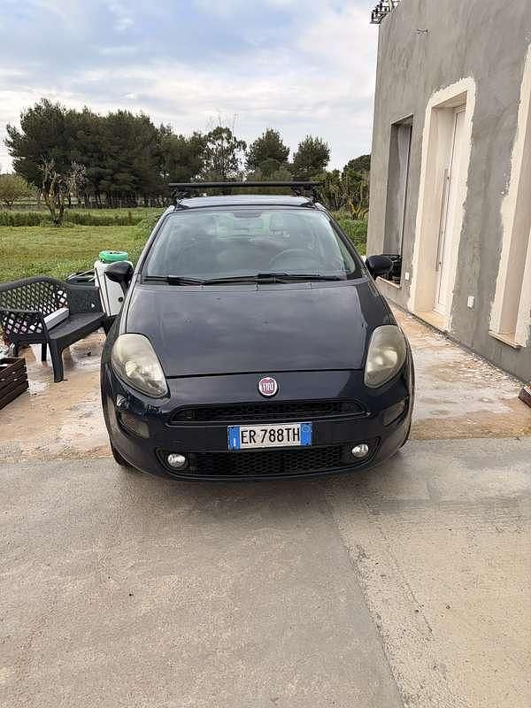 Usata Fiat Punto Lounge 69 CV (50 kW) 2013 Utilitaria