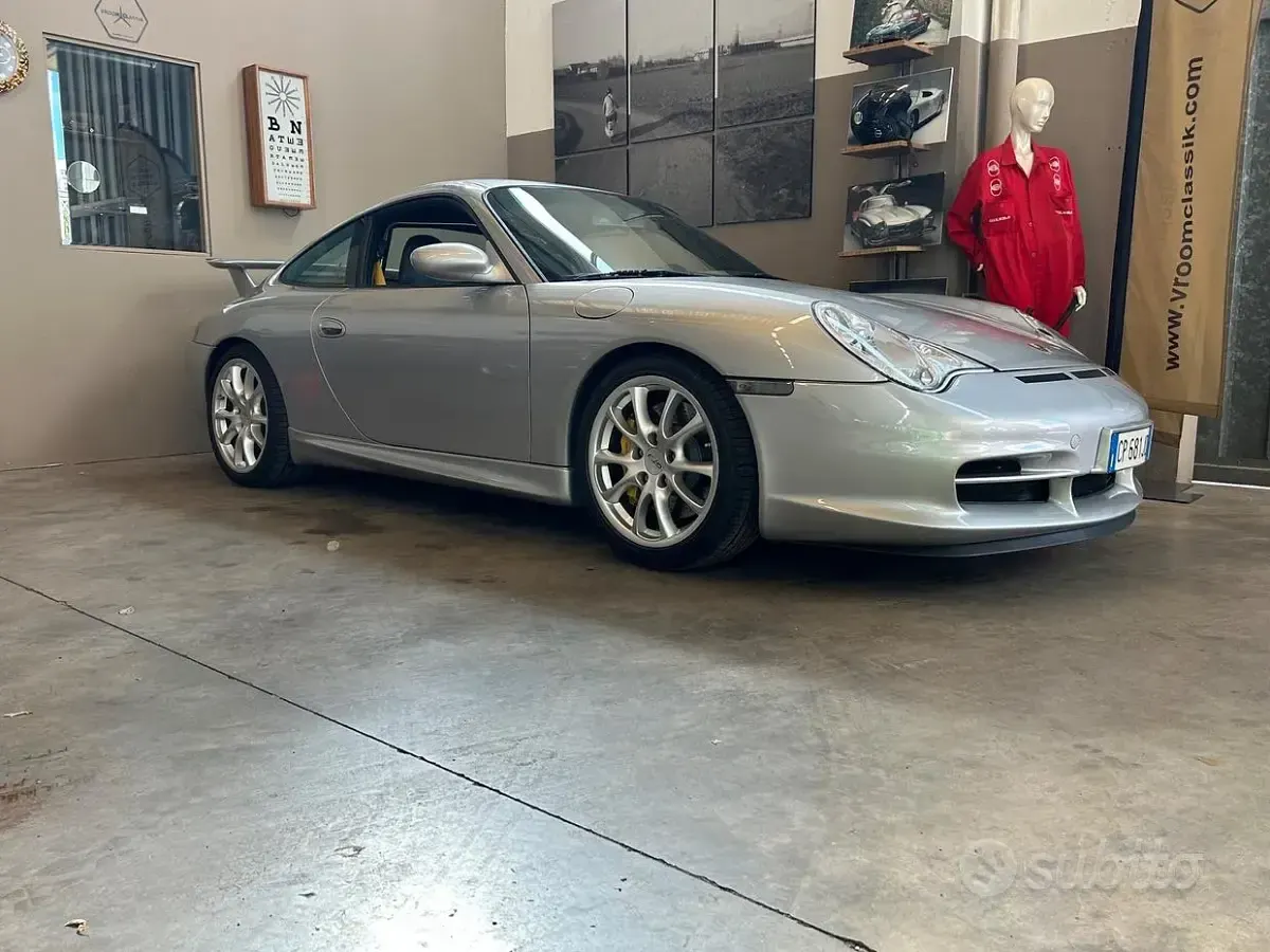 Usata Porsche 997 381 CV (280 kW) 2004 Grigio Coupé