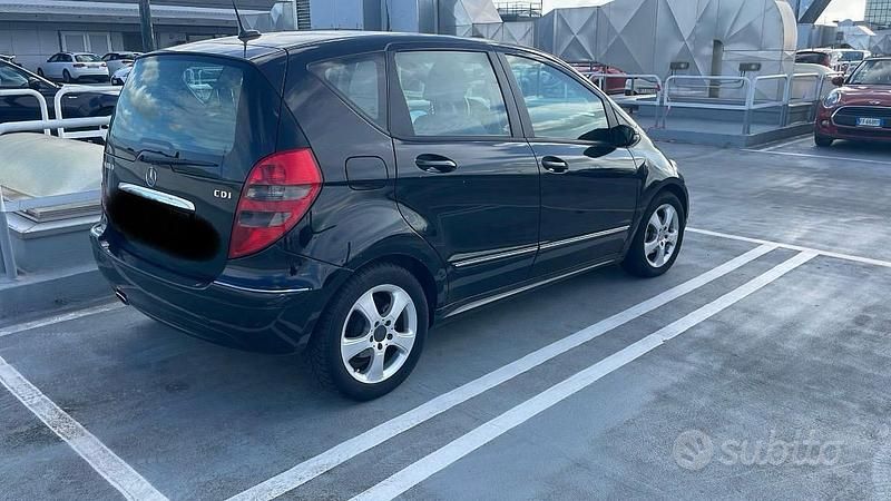 Usata Mercedes A180 Avantgarde 109 CV (80 kW) 2006 Nero Utilitaria