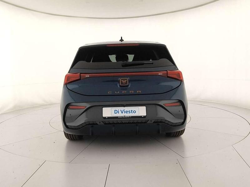 Usata Cupra Born 150 kW (204 CV) 2023 Blu lava Utilitaria