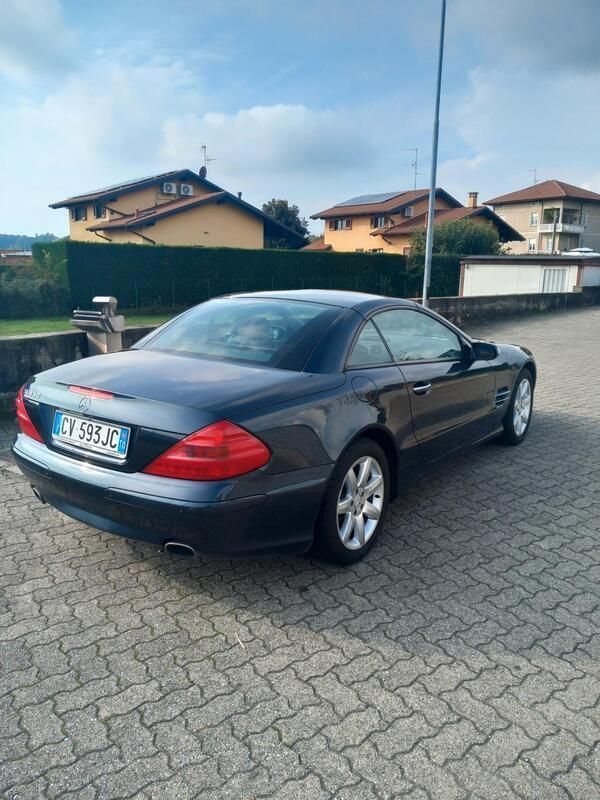 Usata Mercedes SL350 305 CV (224 kW) 2005 Blu Cabrio