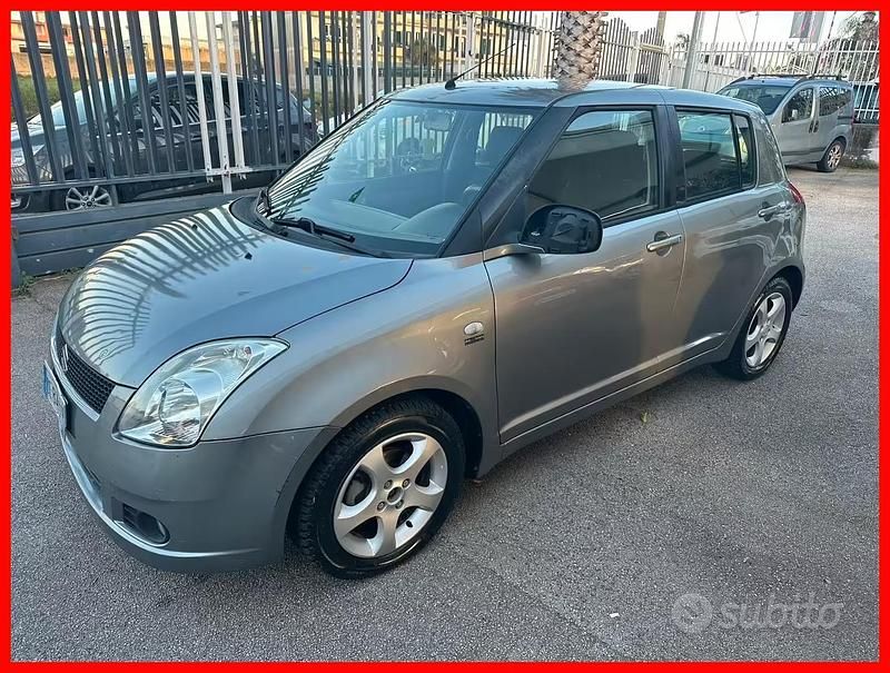Second-hand Suzuki Swift GL 92 CP (67 kW) 2006 Gri Hatchback