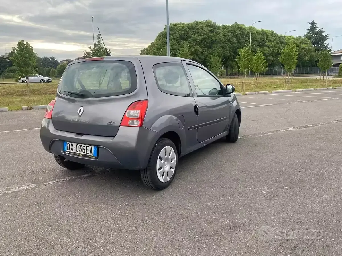 Usata Renault Twingo Dynamique 58 CV (42 kW) 2009 Grigio Utilitaria