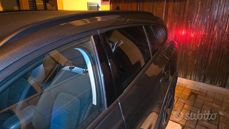Usata Ford Focus Active 120 CV (88 kW) 2020 Grigio Station wagon