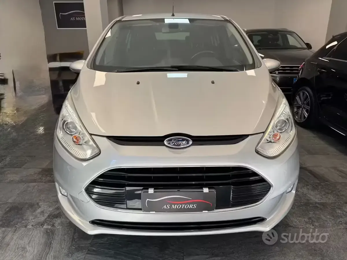 Usata Ford B-MAX Titanium 75 CV (55 kW) 2017 Grigio Monovolume