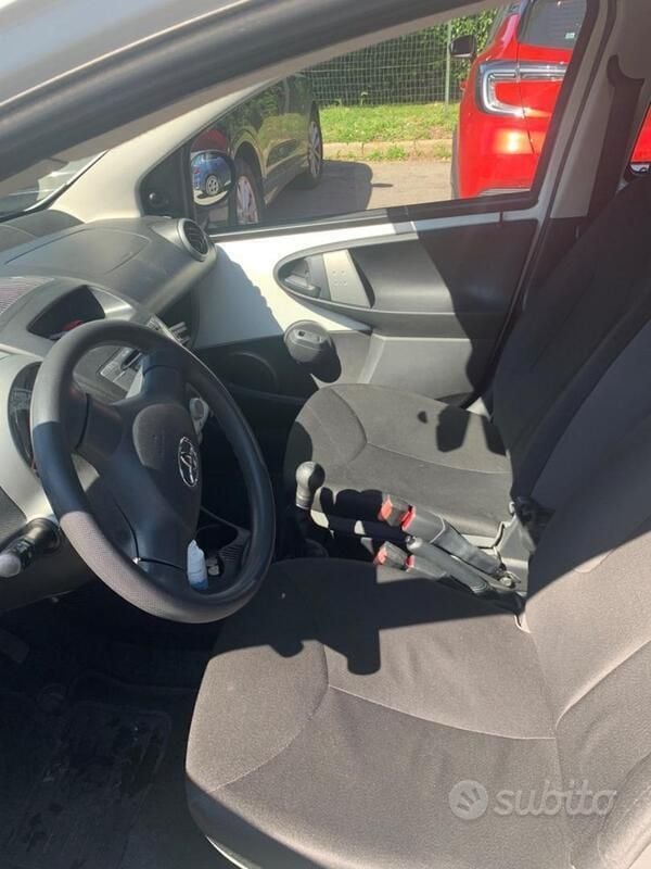 Usata Toyota Aygo 2012 Bianco Utilitaria