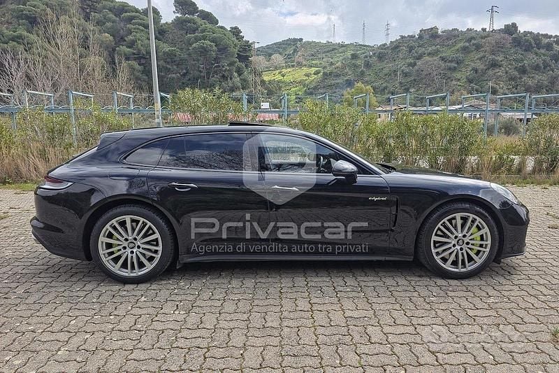 Usata Porsche Panamera Sport Turismo 462 CV (339 kW) 2022 Nero Station wagon
