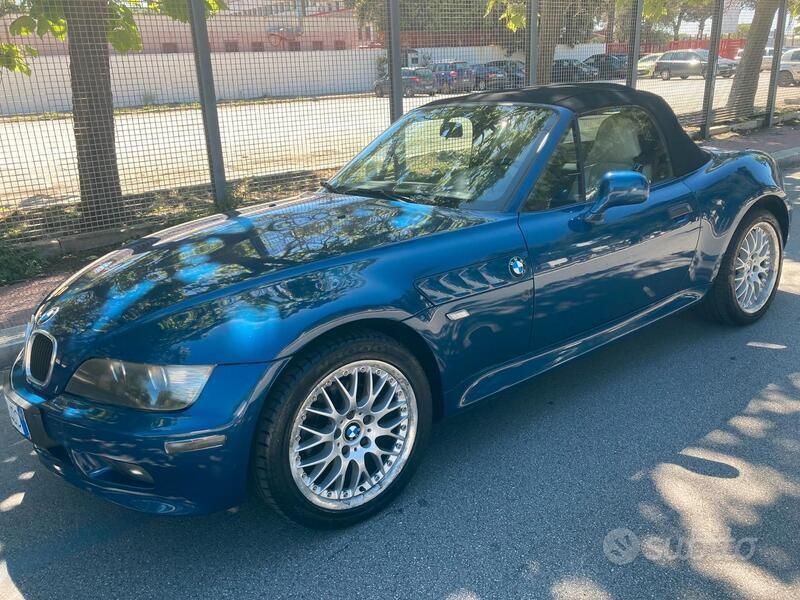 Begagnad BMW Z3 Efficient Dynamics 118 HK (86 kW) 2001 Blå Cab