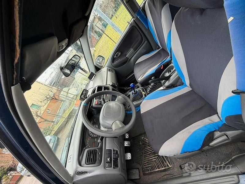 Usata Suzuki Vitara 128 CV (94 kW) 1998 Blu Station wagon