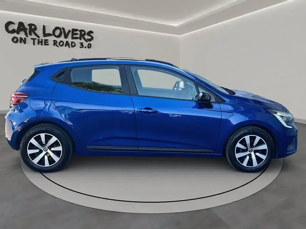 Usata Renault Clio Equilibre 101 CV (74 kW) 2023 Rqh blu iron Utilitaria
