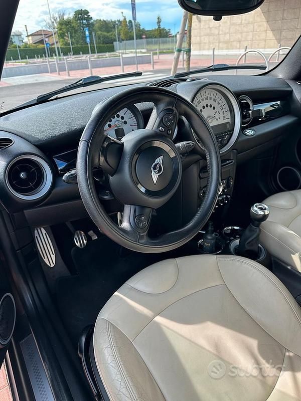 Usata Mini Cooper S Cabriolet 184 CV (135 kW) 2012 Marrone Cabrio