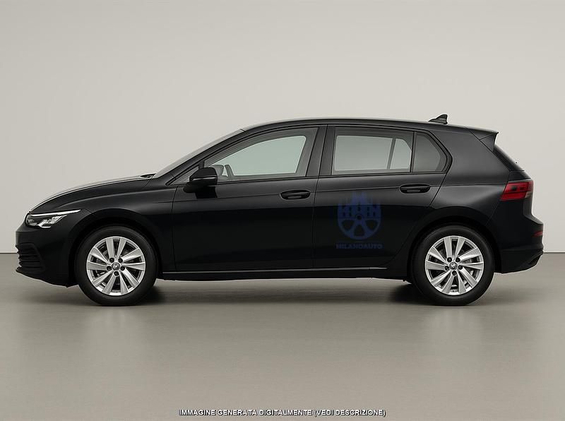 Begagnad VW Golf VIII Active 150 HK (110 kW) 2023 Svart Halvkombi