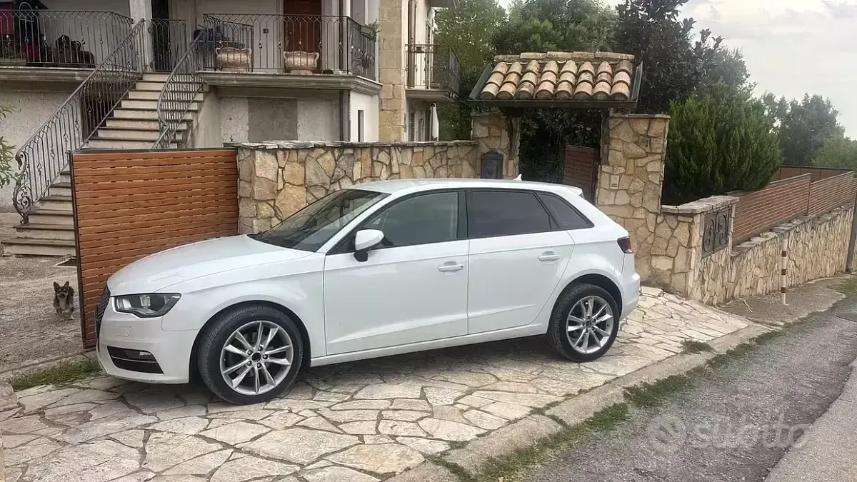 Usata Audi A3 110 CV (80 kW) 2015 Bianco Berlina