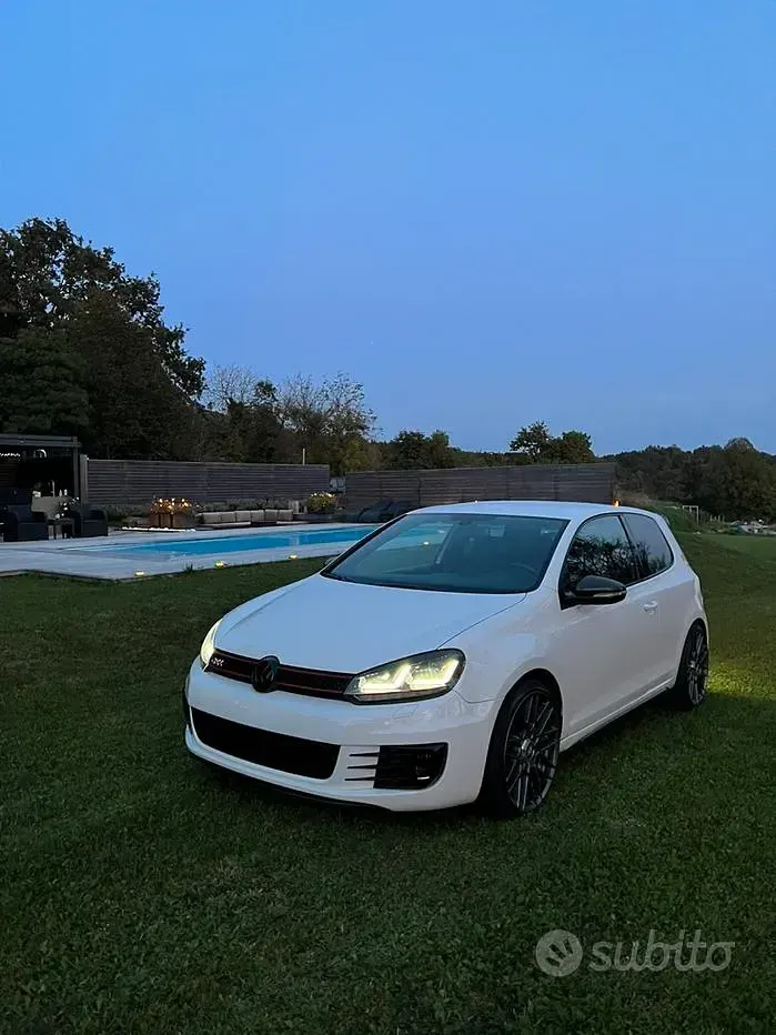 Usata VW Golf VI GTI 210 CV (154 kW) 2010 Bianco Utilitaria