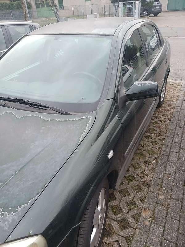 Usata Opel Astra Club 101 CV (74 kW) 2001