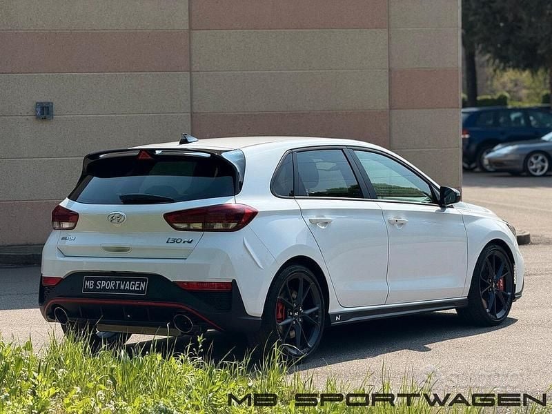Usata Hyundai i30 N Performance 280 CV (205 kW) 2024 Bianco Berlina