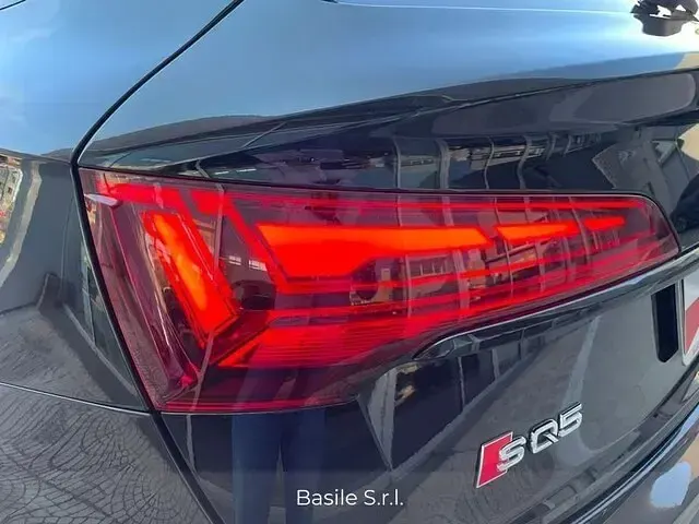 Usata Audi SQ5 Sportback Sport 341 CV (250 kW) 2021 Nero mythos metallizzato SUV