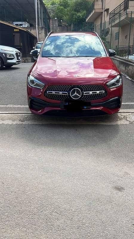 Usata 2020 Mercedes GLA180 Premium SUV | 31.500 € (Cara) - Immagine 1/4