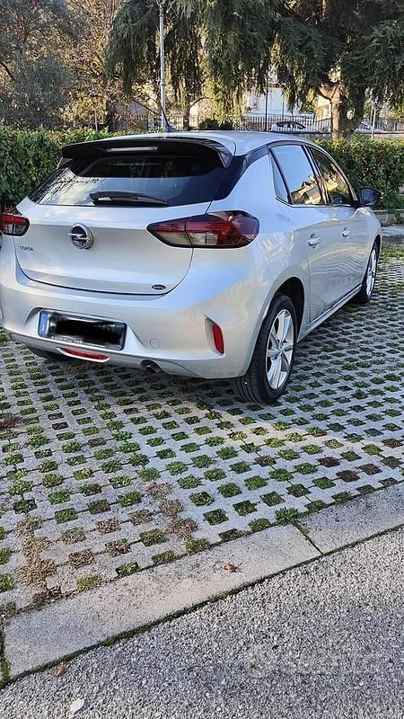 Usata Opel Corsa Elegance 101 CV (74 kW) 2022 Grigio Berlina