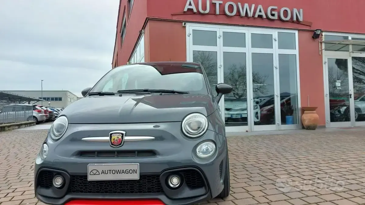 Usata Abarth 695 179 CV (131 kW) 2017 Grigio Utilitaria
