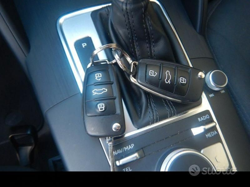 Usata Audi A3 Business 150 CV (110 kW) 2020 Blu/azzurro Berlina