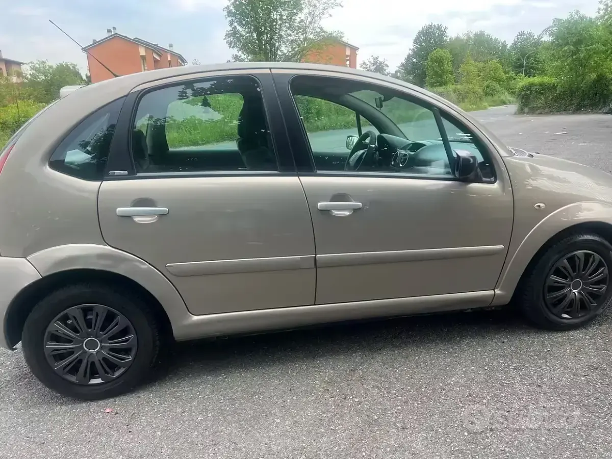 Usata Citroën C3 Exclusive 73 CV (53 kW) 2009 Berlina