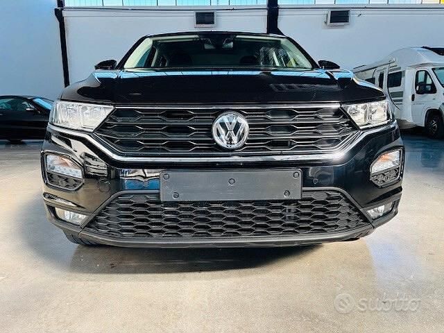 Usata VW T-Roc Style 116 CV (85 kW) 2018 Nero SUV