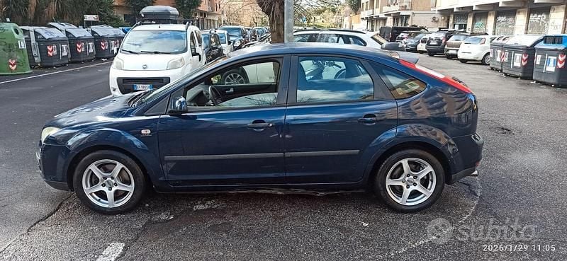 Usata Ford Focus 115 CV (84 kW) 2006 Blu Berlina