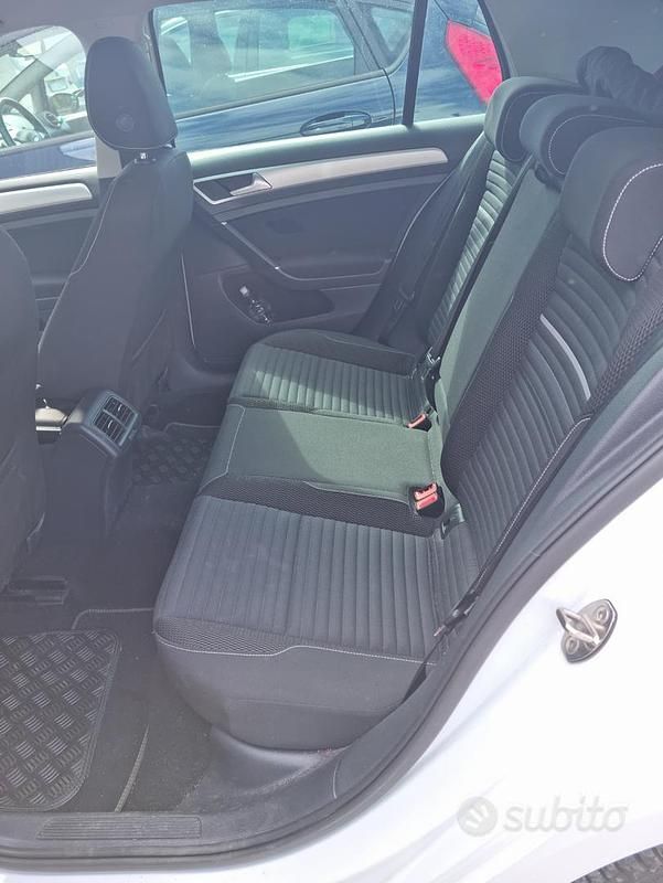 Usata VW Golf VII R-line 110 CV (80 kW) 2015 Bianco Berlina