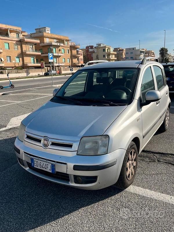 Grigio Usata 2010 Fiat Panda Dynamic Utilitaria | 4300 € (Buon prezzo) - Immagine 1/4