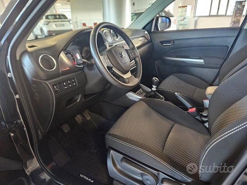 Usata Suzuki Vitara 129 CV (94 kW) 2024 Nero SUV