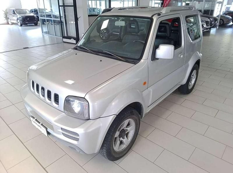 Argento Usata 2006 Suzuki Jimny SUV | 9900 € (Buon prezzo) - Immagine 1/4